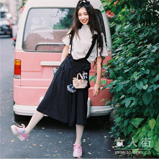 腿粗妹纸福利,穿阔腿裤秒变长腿美女