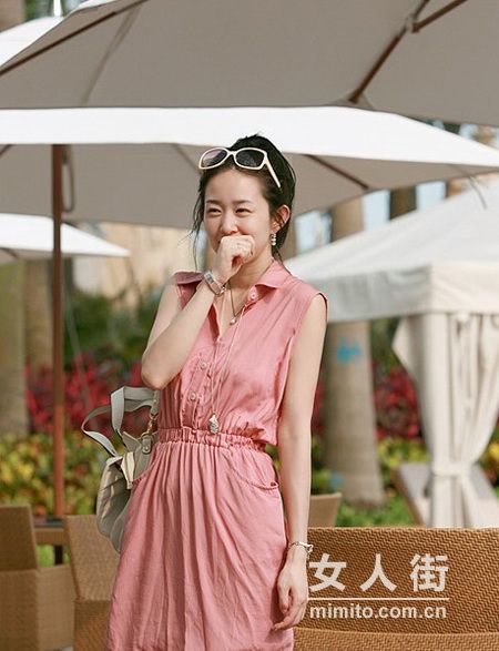流行播报:李孝利范儿7月初潮搭